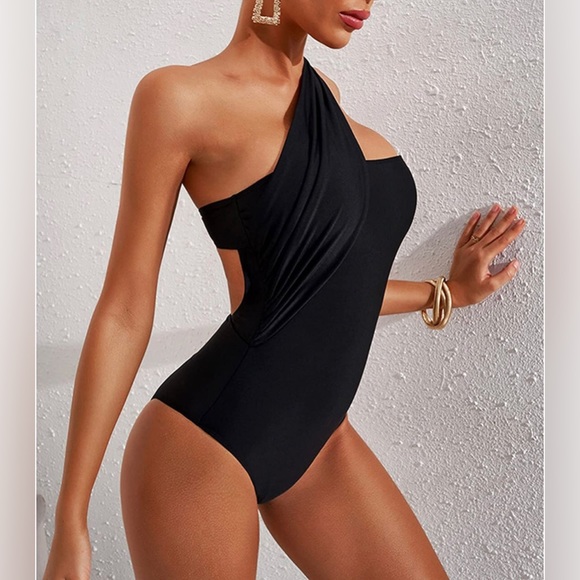 Black Goddess Ruched Wrap-Front One-Piece Swimsuit SIZE M - Picture 4 of 5